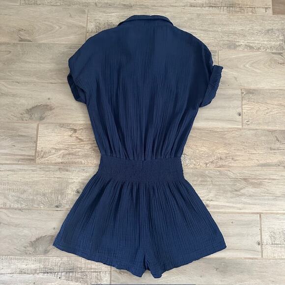 Z Supply Suntide Gauze Romper Size: Medium Color: Navy - Picture 6 of 9